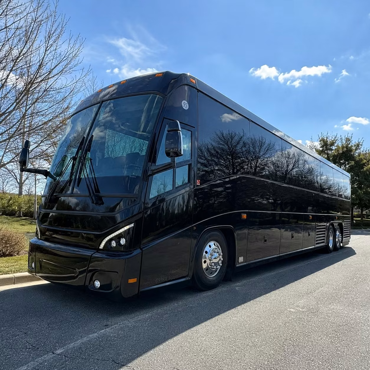 construction crew shuttles and workforce transportation across palm beach county